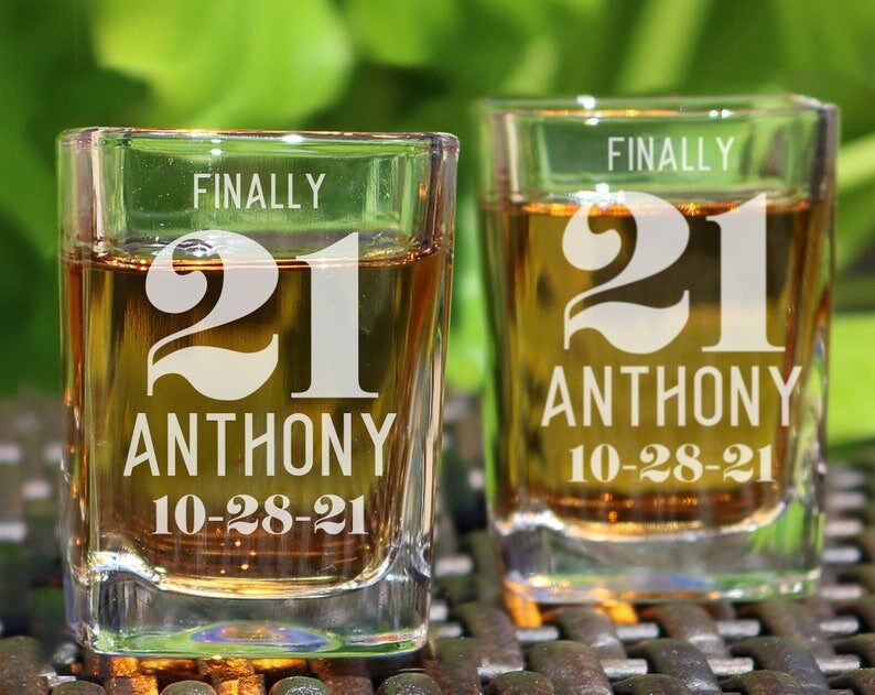 Customized Shot Glasses, Personalized Shot Glasses, Groomsman Gift, Barware gift, Wedding Gift, Coworker Gift, Christmas